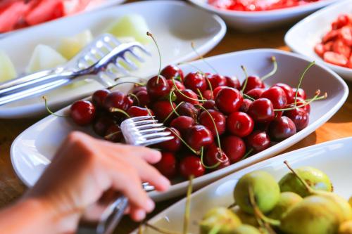 Makanan di atau berdekatan asrama