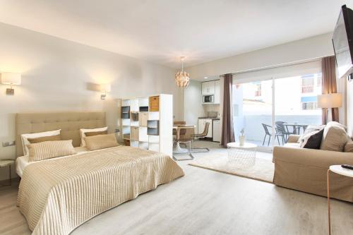 Banus Beach Studios
