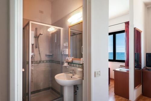 Ванная комната в Hotel Brigantino Non Dista