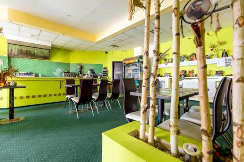 Kuchyň nebo kuchyňský kout v ubytování Hotel Onix