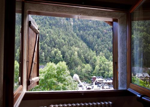  Chalet Riba -  Room  picture :   Tea/Coffee maker    Shower    Bath                           