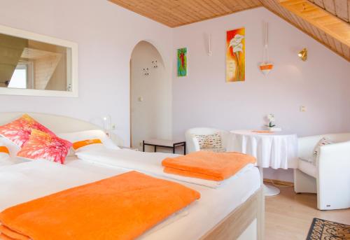 Postel nebo postele na pokoji v ubytování Privatzimmer Haus Gschweitl
