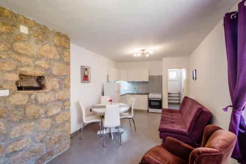 Kuchyň nebo kuchyňský kout v ubytování Perfect vacation house