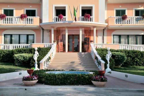 Gallery image of Hotel Adria in Rodi Garganico