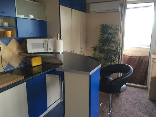 Kuchyňa alebo kuchynka v ubytovaní Amica Apartment by WarsawResidence Group