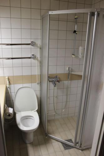 Bilik mandi di Aapiskukko Hotel