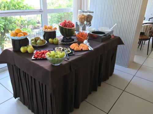Makanan di atau berdekatan hotel