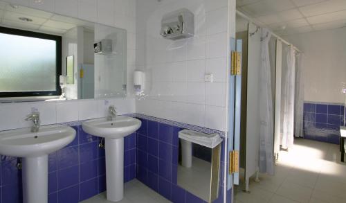 Koupelna v ubytování Bilbao Hostel
