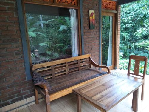 Photo de la galerie de l'établissement Dina Home Stay at Desa Wisata Wongayagede, à Jatiluwih