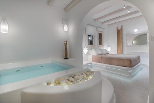 Iphimedeia Luxury Hotel & Suites photo 3