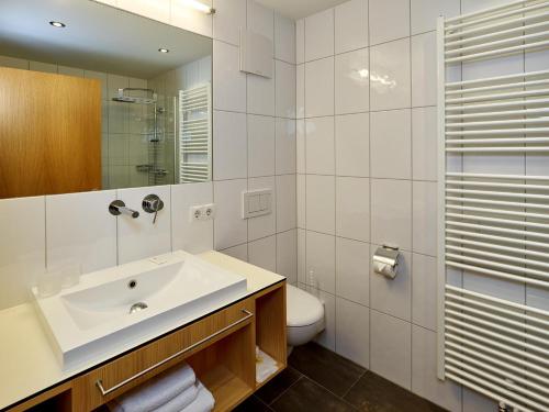 Kylpyhuone majoituspaikassa Montafon Chalets