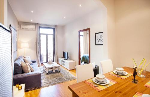 Apartments Barcelona & Home Deco Viladomat