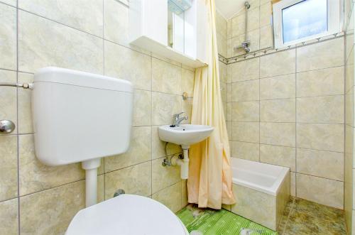 Koupelna v ubytování Apartments Tomislav