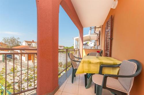 Ban công/sân hiên tại House Anton