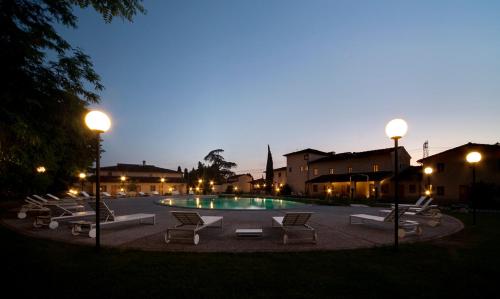 Bazén v ubytování Hotel 500 Firenze nebo v jeho okolí