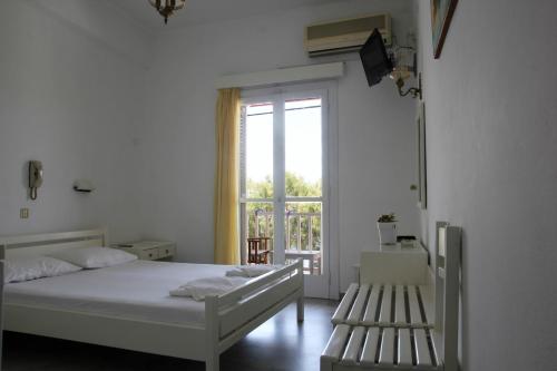 Gallery image of Hotel Zannet in Parikia