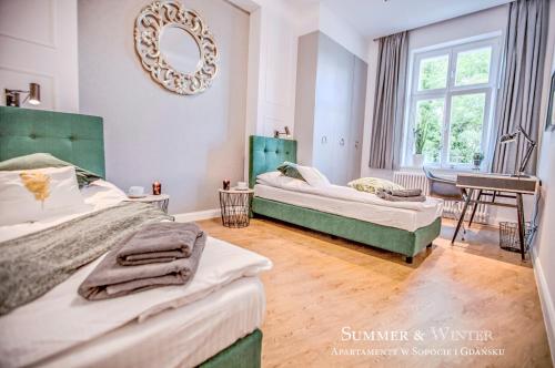 Posteľ alebo postele v izbe v ubytovaní Family Luxury Wonder Heaven Apartment, 50m to M Cassino, first with 3 badrooms&studio, second with 2 badrooms&studio, parking w cenie