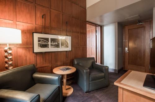 Magnolia Hotel Downtown Dallas Image