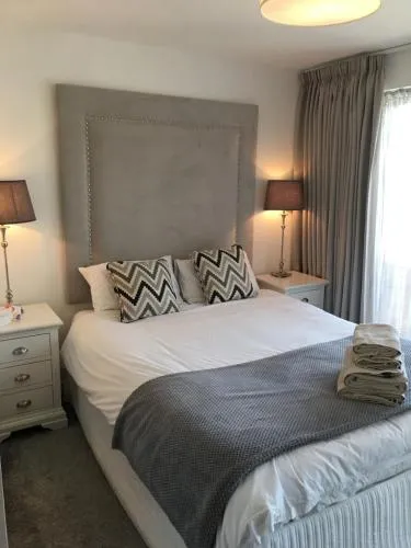 Cardiff luxury apartments photo 14
