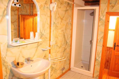 Gallery image of Hotel La Croce in Abbadia San Salvatore