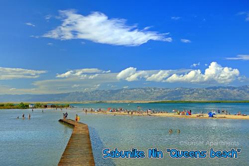 Sunset1, free private parking, pets welcome