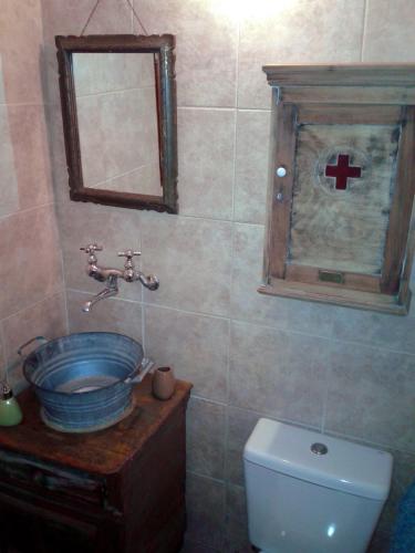 Ένα μπάνιο στο Casita de Piedra B&B