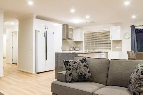 Gallery image of Brand New Executive Living 36 in Bundamba