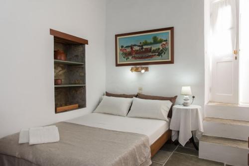Gallery image of Aris & Maria Houses in Kastron