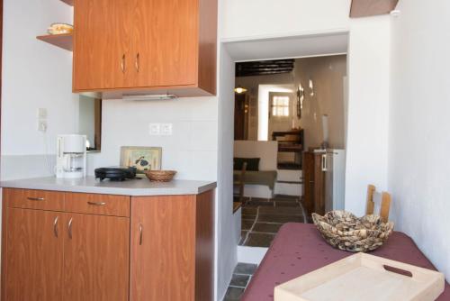 Gallery image of Aris & Maria Houses in Kastron