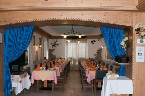Restaurace v ubytování Hotel El Geiger