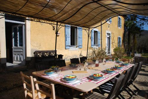 En restaurang eller annat matställe på Le Clos Galan