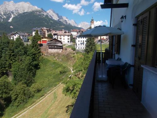 Nespecifikovaný výhled na hory nebo výhled na hory při pohledu z apartmánu