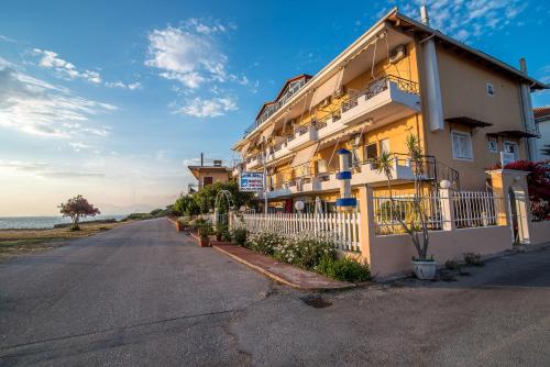 Το κτήριο όπου στεγάζεται  το διαμέρισμα