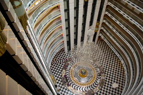 Galería fotográfica de Delphin Imperial Lara en Lara