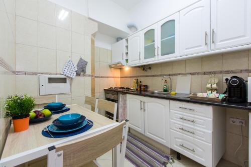 Santos Neighborhood Apartment
