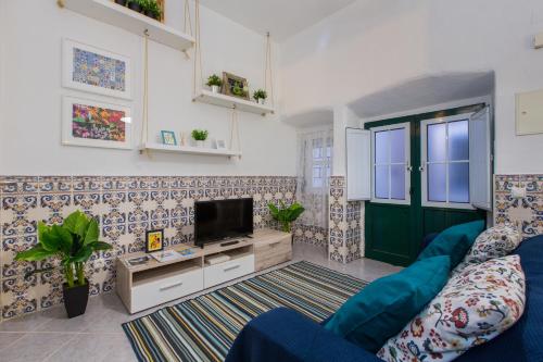 Santos Neighborhood Apartment