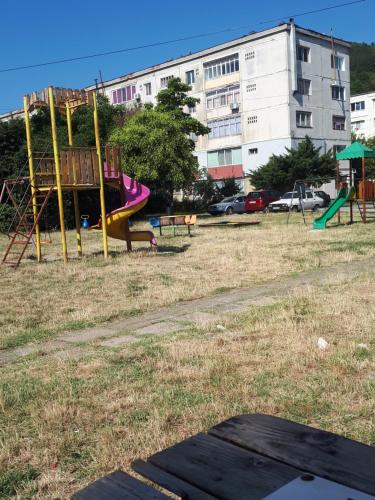 Φωτογραφία από το άλμπουμ του Apartament Faleza Dunării σε Orşova