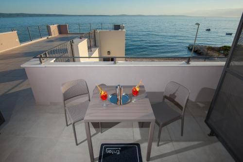 Seaside Luxury Suites – Photos 4