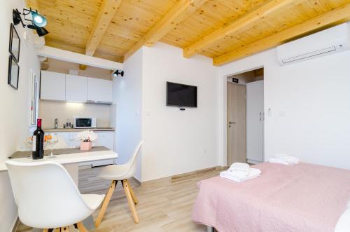 Apartments Shining Star