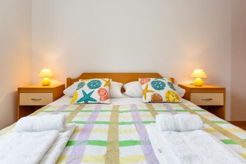 Ένα ή περισσότερα κρεβάτια σε δωμάτιο στο Villa Luka