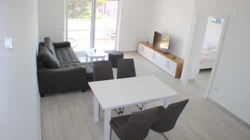 Χώρος καθιστικού στο Apartments Danica