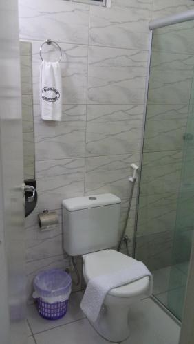 Bilik mandi di Hotel Pousada Ludovicense