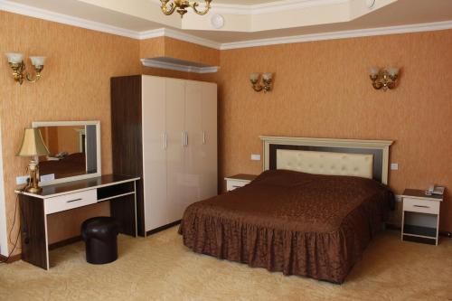 Giường trong phòng chung tại Diana Hotel