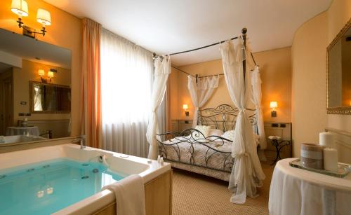 Gallery image of Hotel il Castelletto in Casarile