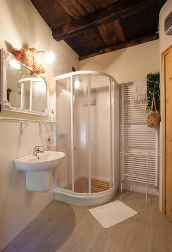 Ένα μπάνιο στο Bed and Breakfast Papillon