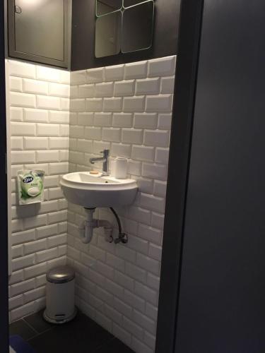 Un baño de Gachard