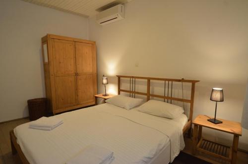 Apartment Il Cortile with garden and parking