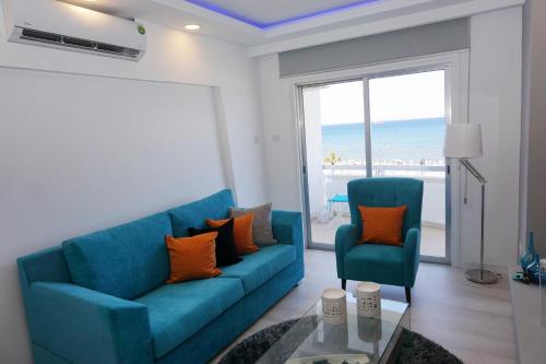 Lazuli Sea View Beachfront Ap 21