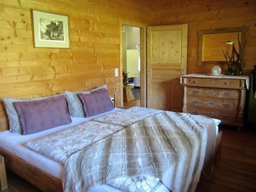 Postel nebo postele na pokoji v ubytování Ferienhaus Mandlhof