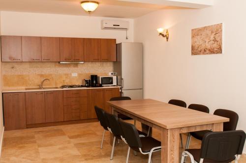 Köök või kööginurk majutusasutuses Complex Adal